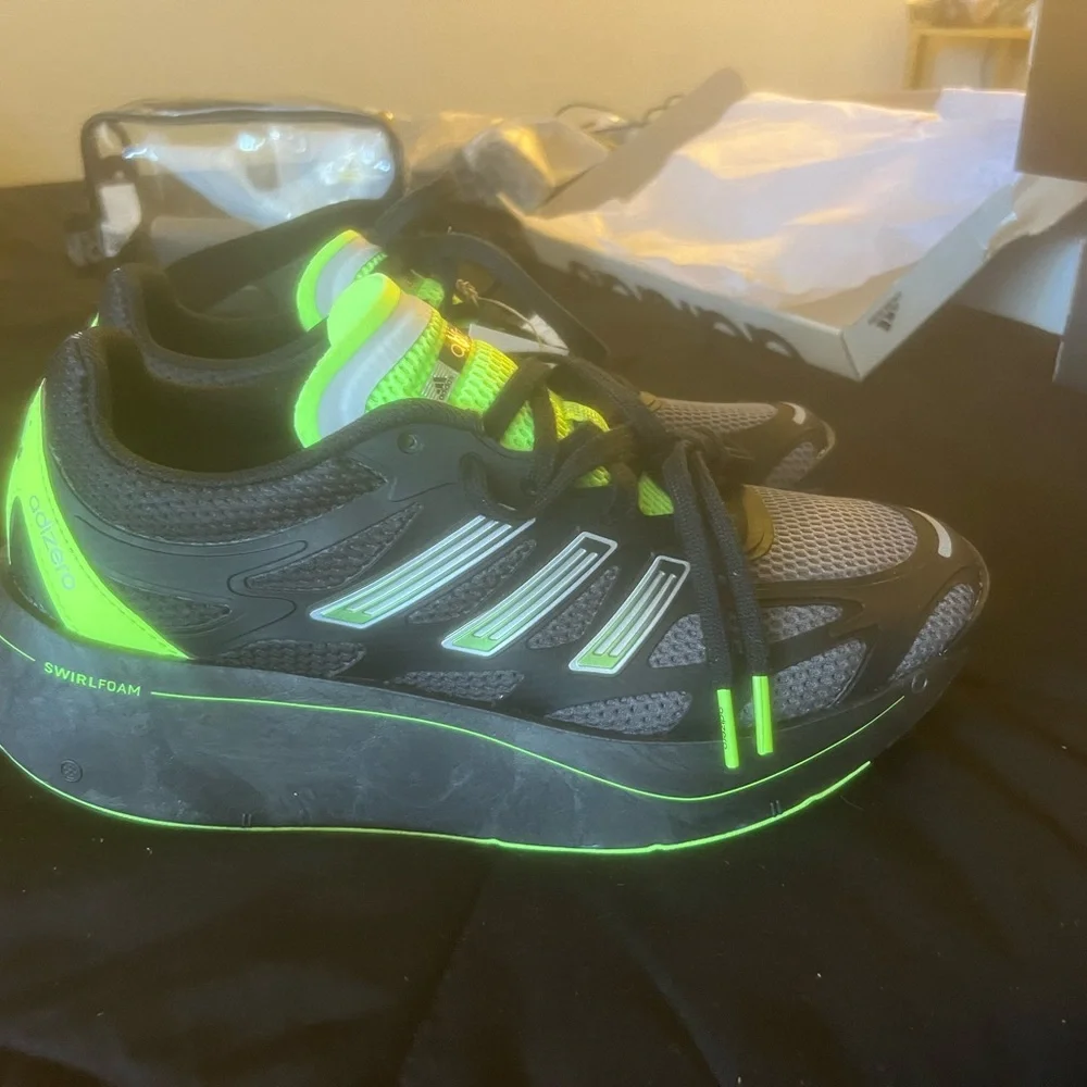 Adidas Adizero Aruku Black with Green Accents - Picture 4 of 7